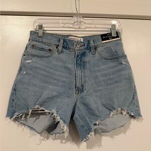 Abercrombie & Fitch High Rise Mom Jean Short - NEW with tags